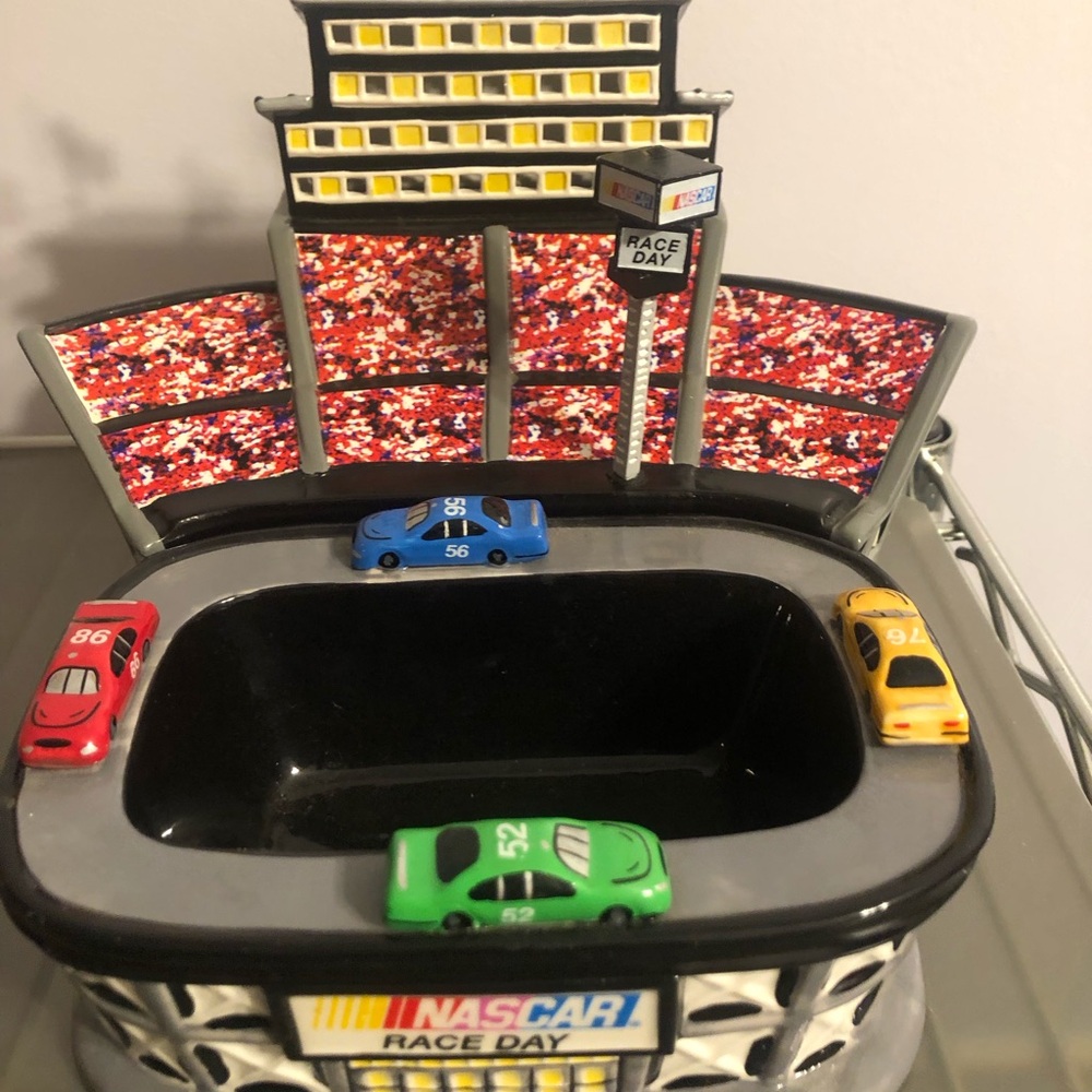 NASCAR Race Day Dept 56  Arena with Green, Blue, Red & Yellow Cars candy bowl